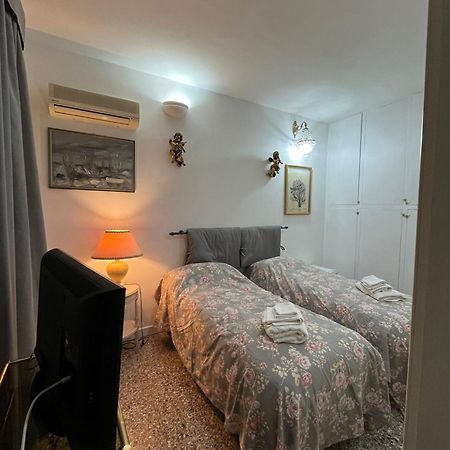 Stanza Con Ottima Posizione Roma Exterior foto